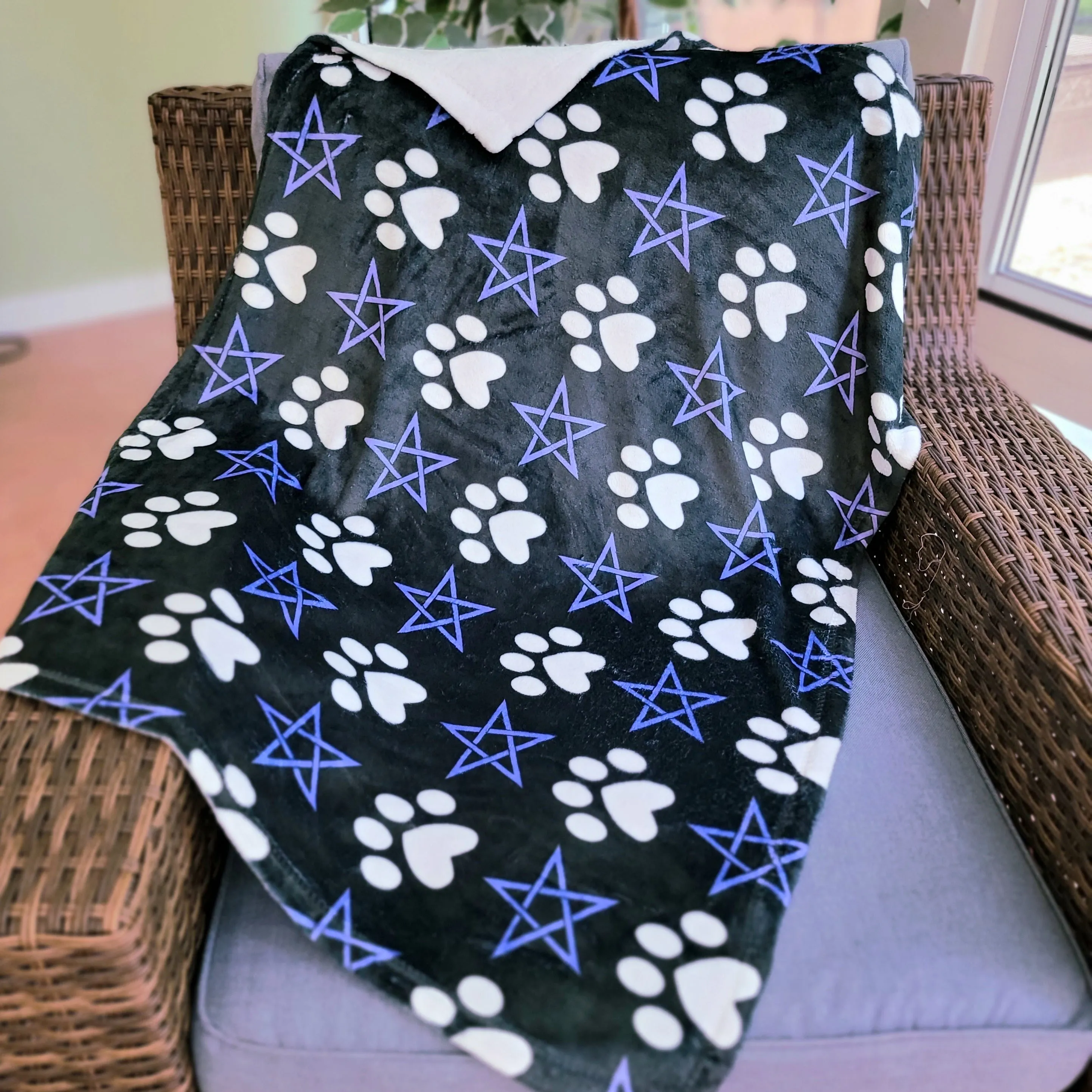 Pentagram & Paw Minky Blanket - Periwinkle Purple